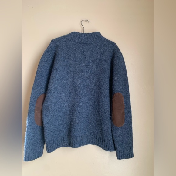 Vintage 90s LL Bean mens sweater, 1/4 zip
100% shetland wool made in hong kong - Picture 2 of 4